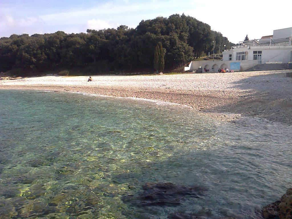 Apartment For Holidays In Pula Exterior foto