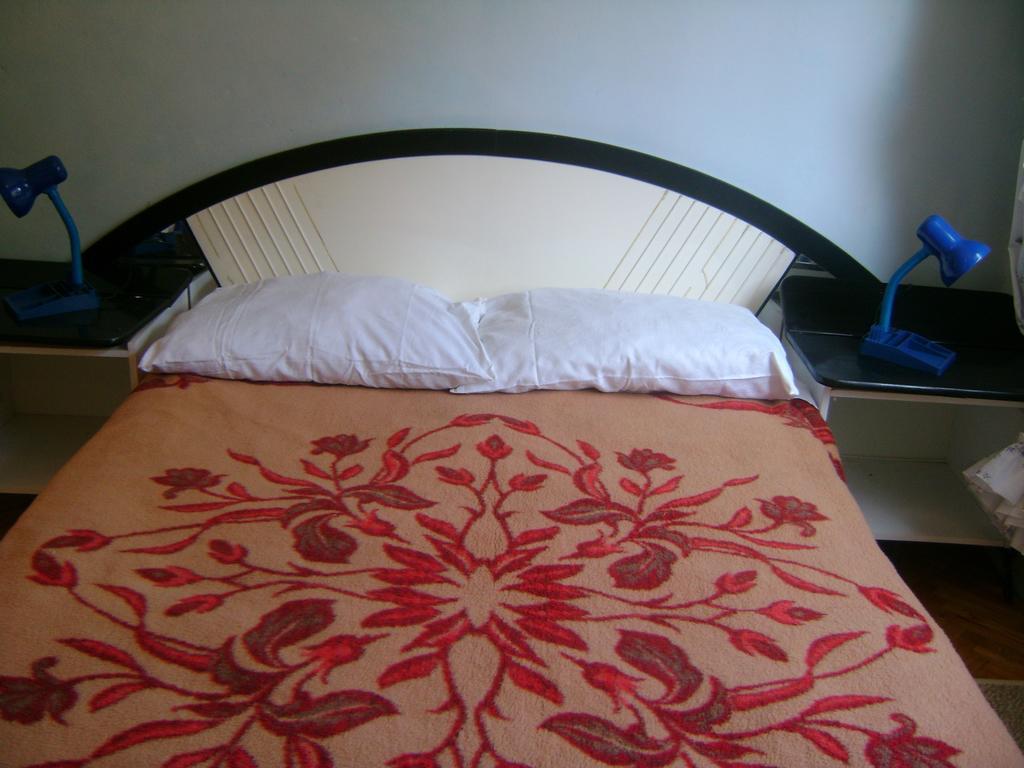 Apartment For Holidays In Pula Habitación foto