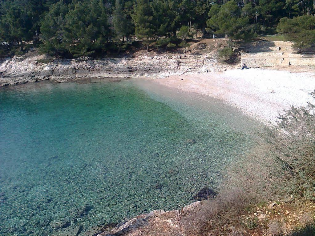 Apartment For Holidays In Pula Exterior foto