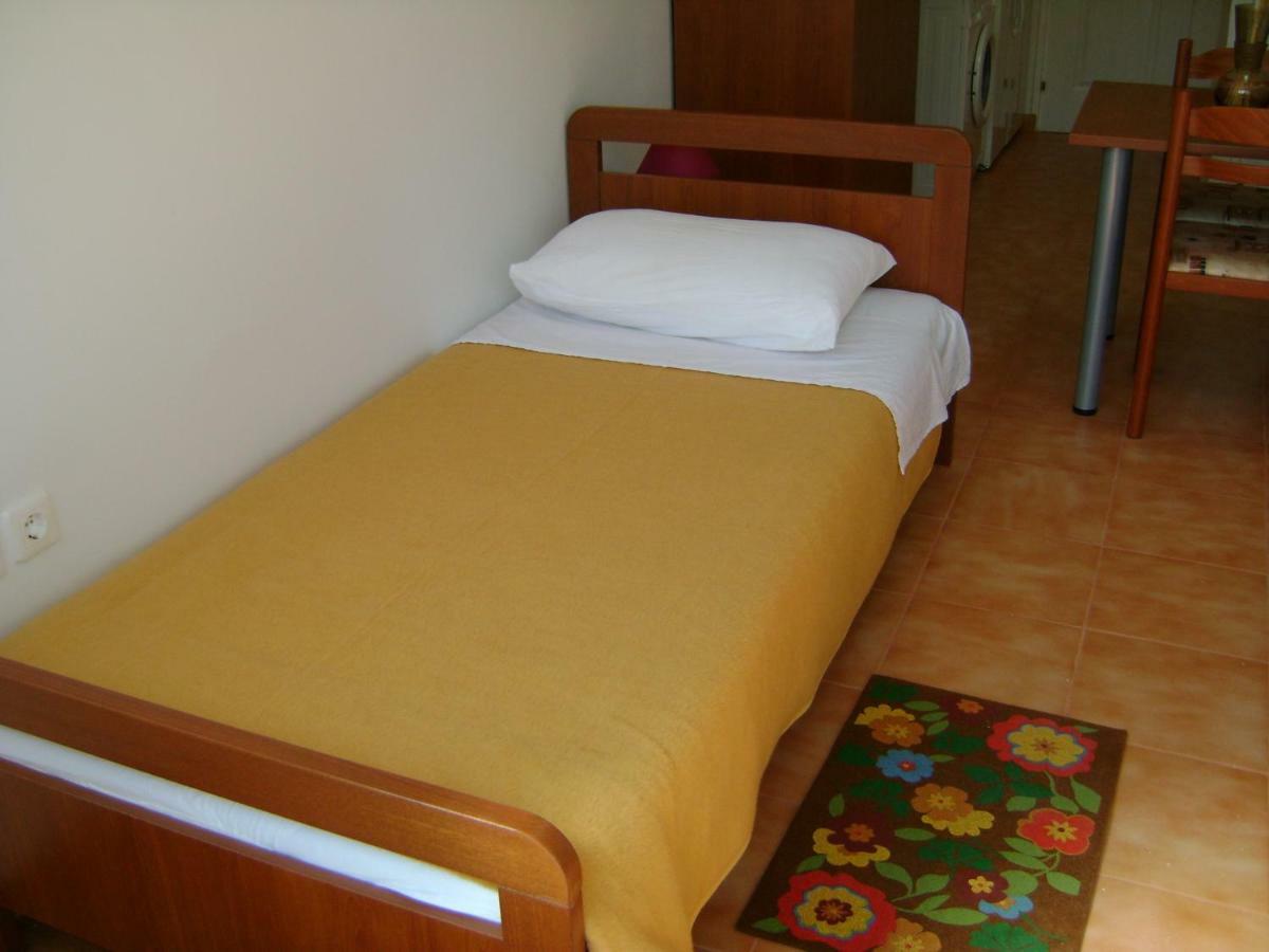 Apartment For Holidays In Pula Habitación foto